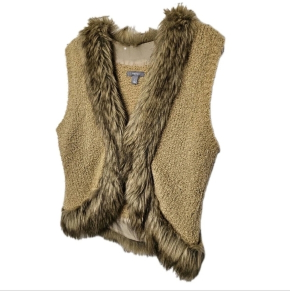Apt 9 Tan Vest with Faux Fur Trim Women's Size Large - Picture 8 of 12